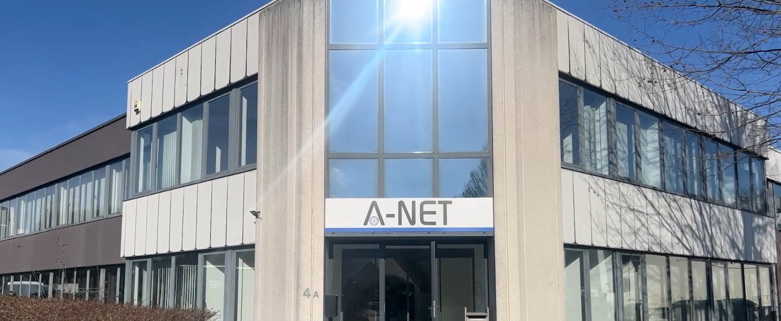 Ingang van het A-NET-kantoor in Zaventem
